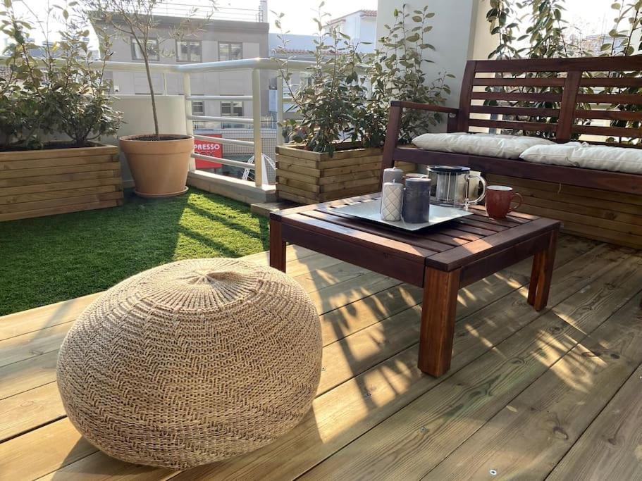 Spacious And Sunkissed 3Br & 2 Bathrooms Apartment เอเธนส์ ภายนอก รูปภาพ